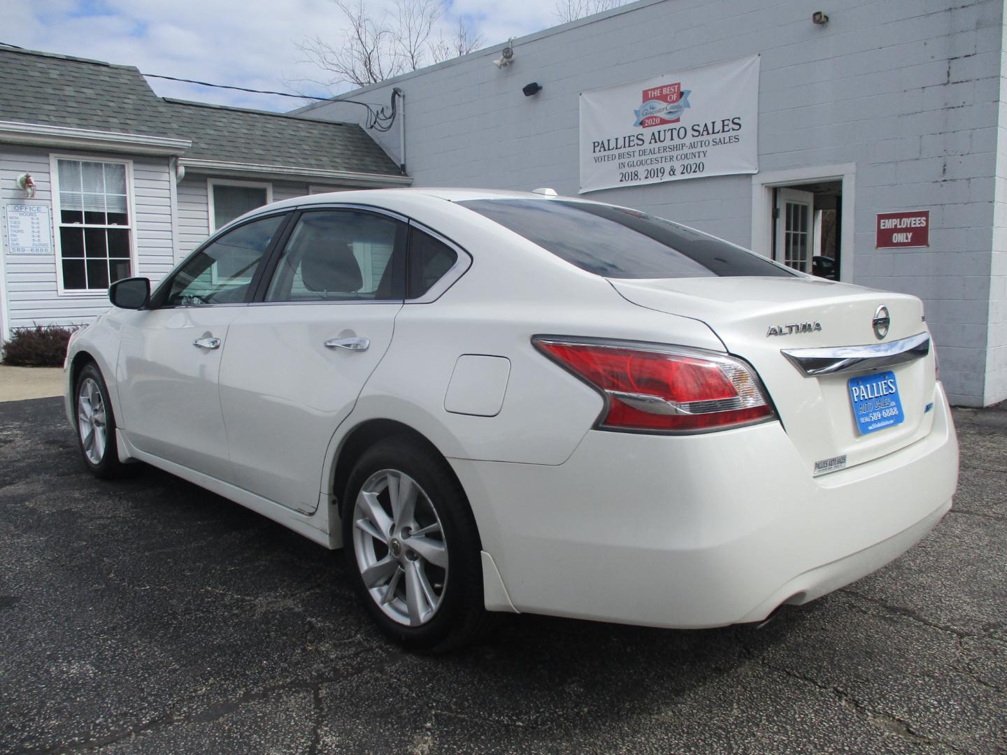 2014 WHITE Nissan Altima (1N4AL3AP5EC) , AUTOMATIC transmission, located at 540a Delsea Drive, Sewell, NJ, 08080, (856) 589-6888, 39.752560, -75.111206 - Photo#3